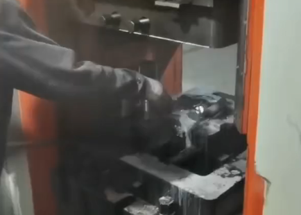 伺服螺旋壓力機(jī)鍛造鋁合金 伺服螺旋壓力機(jī)鍛造鋁合金